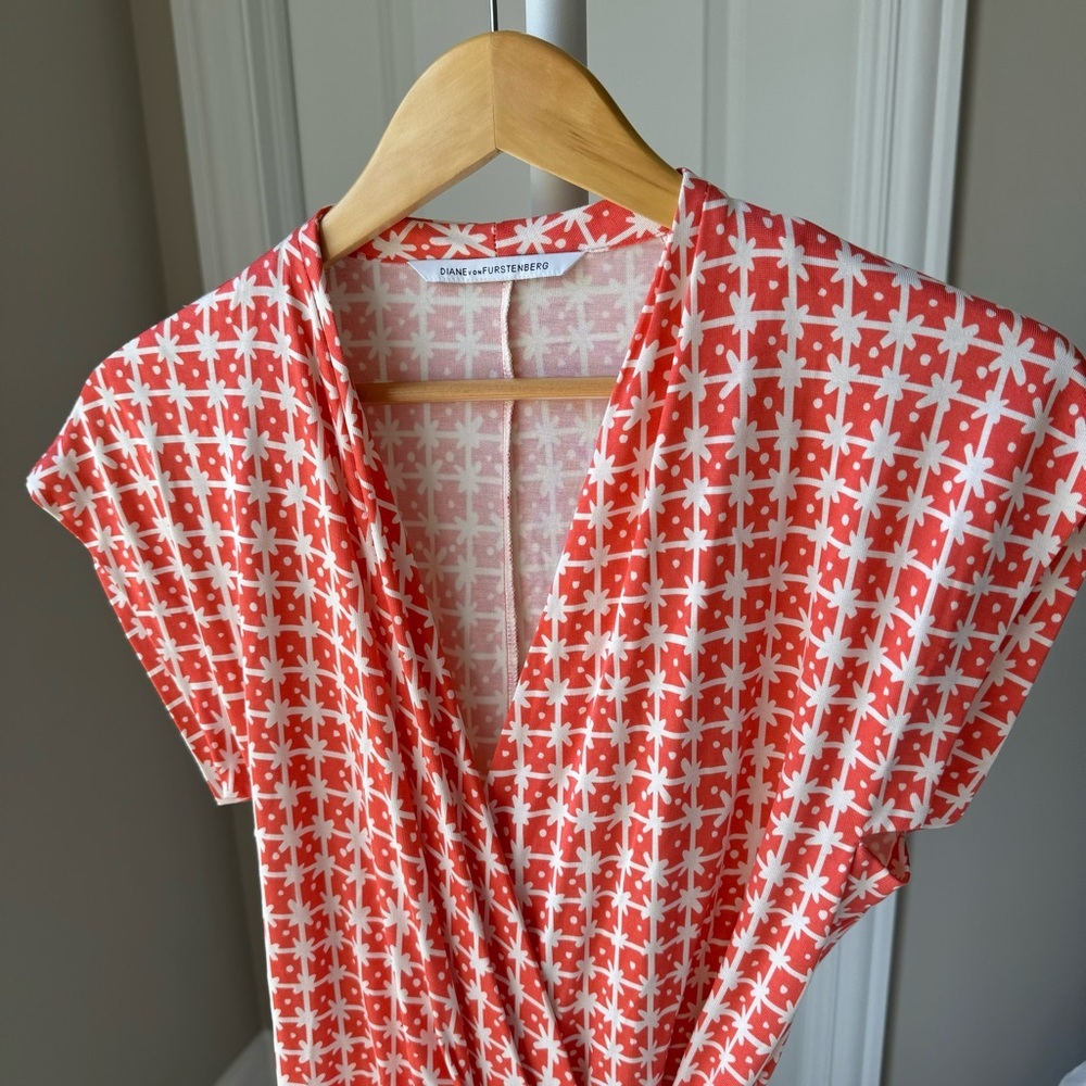 Diane Von Furstenberg 100% Silk Jersey Mindy Wrap Dress - Picture 4 of 10
